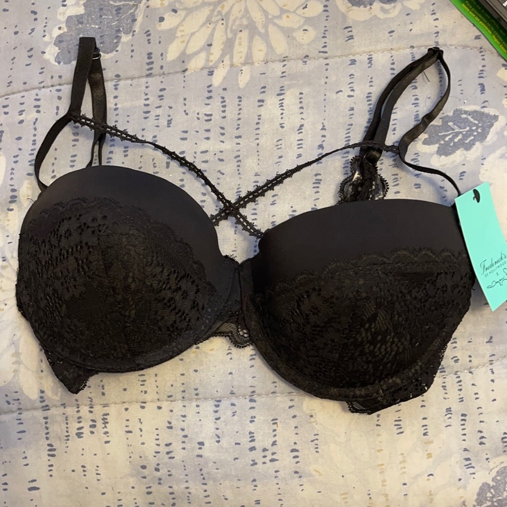 Black Frederick’s of Hollywood crisscross lace bra